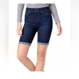 Liverpool “The Bermuda” shorts size 27/4